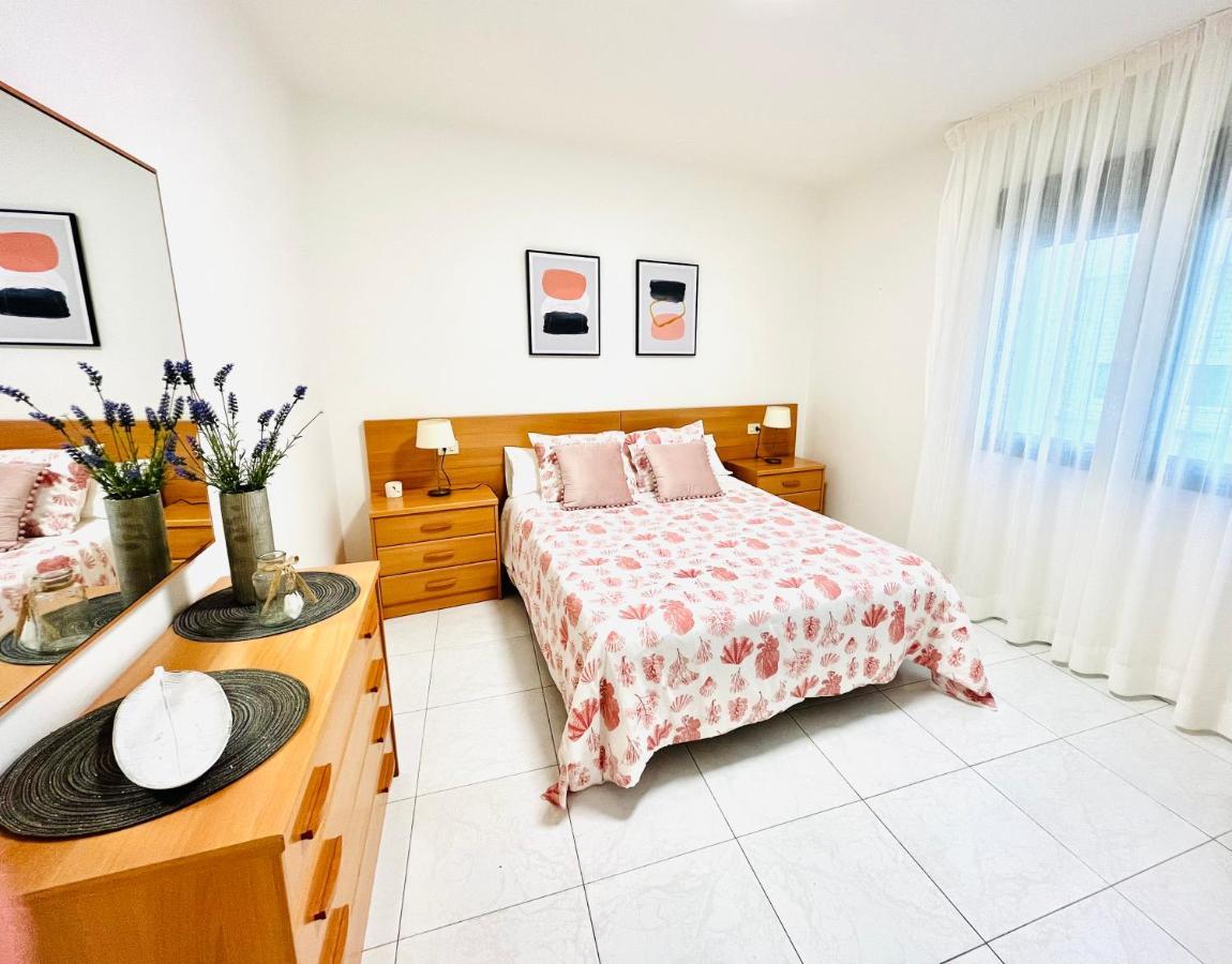 Apartamentos Faro Da Rocha O Grove Exterior photo